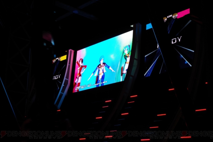 東京ジョイポリスが『初音ミク Project DIVA X』色に！ ライブイベントやコラボメニューをフォトレポート