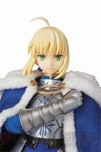 『FGO』より青セイバー（アルトリア）のフィギュアが発売。王冠やエクスカリバーなど多彩なパーツが付属