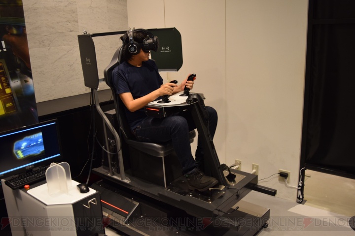 Vr Zone 装甲騎兵ボトムズ バトリング野郎 をプレイ コックピット内に炎の匂いがしみついてむせる 電撃オンライン