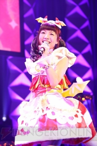 『プリパラ』ライブは会場全員でかしこまっ！ 最新情報も公開されたイベントの様子をお届け