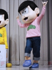 『おそ松さん』さが松りで唐津の町を散策！ スタンプラリーの様子や着ぐるみの写真などをお届け