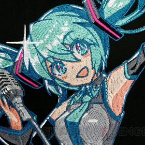 コスパの“初音ミク マジカルミライ2016”限定商品は細部までこだわった刺繍ワークシャツなど