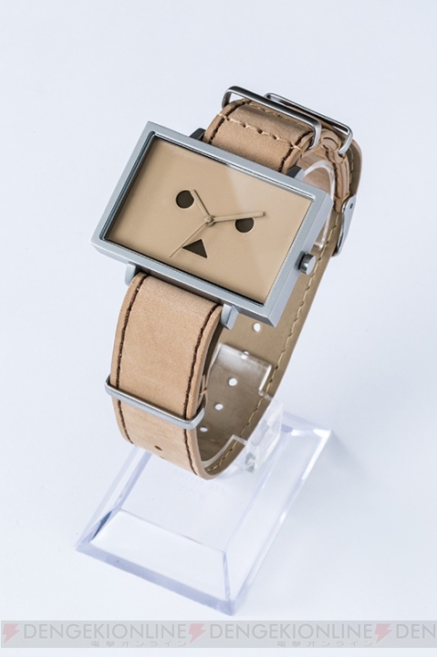 ダンボーモデルの腕時計とポーチが登場。シンプルでかわいいデザインにほっこり