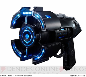 『GANTZ：O』の武器・Xガンが1/1スケールで登場。トリガーを引くと銃身がXに展開するギミックを搭載