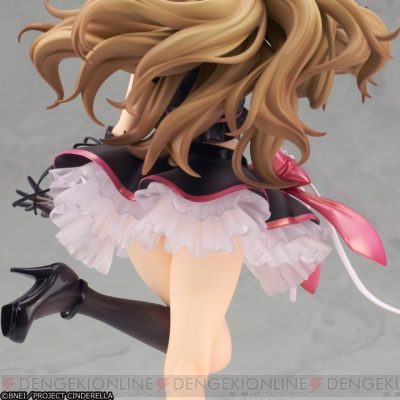 アイマス シンデレラガールズ 神谷奈緒が Triad Primus 衣装でフィギュア化 凛 加蓮も商品化予定 電撃オンライン