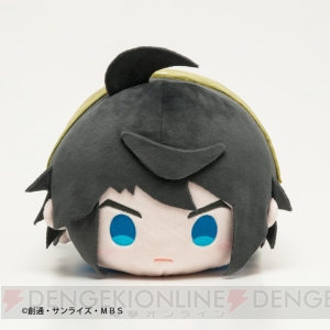 抱きしめやすい30cmサイズ。『鉄血のオルフェンズ』三日月とオルガがぬいぐるみに