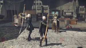 『NieR：Automata』のバトルシステムを公開。ポッドの強化や各種アクションなどの情報もお届け