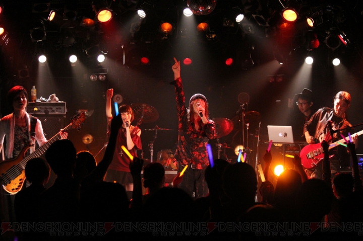 【電撃PS】『マール王国』の曲から未発表の新曲まで！ 佐藤天平氏率いる“MissKiss”のライブをレポート！