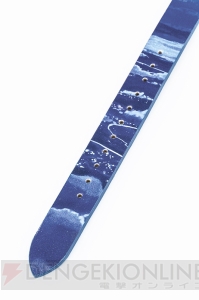 『君の名は。』東京と糸守の風景が1面ずつプリントされたコラボ傘が登場。組紐は三葉の髪飾りをイメージ