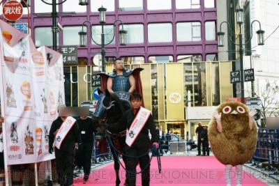 キングダム セブンフラッグス 王騎が新宿に出現 ケンドーコバヤシさんが魅力を語る 電撃オンライン