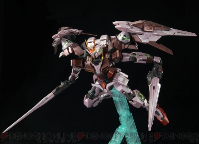 ガンダム00 トランザムライザーのガンプラが登場 両肩のgnドライブにはled発光ユニットを搭載 電撃オンライン ガンダム00 トランザムライザーのガンプラが登場 両肩のgnドライブにはled発光ユニットを搭載 電撃オンライン