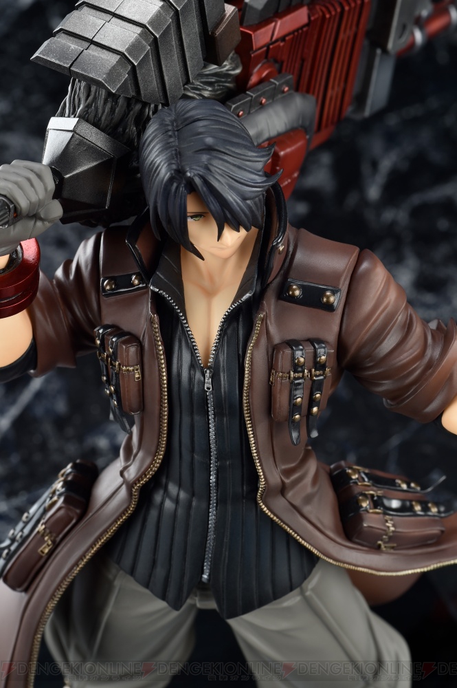 ゴッドイーター』雨宮リンドウがフィギュア化。重厚感たっぷりの神機に