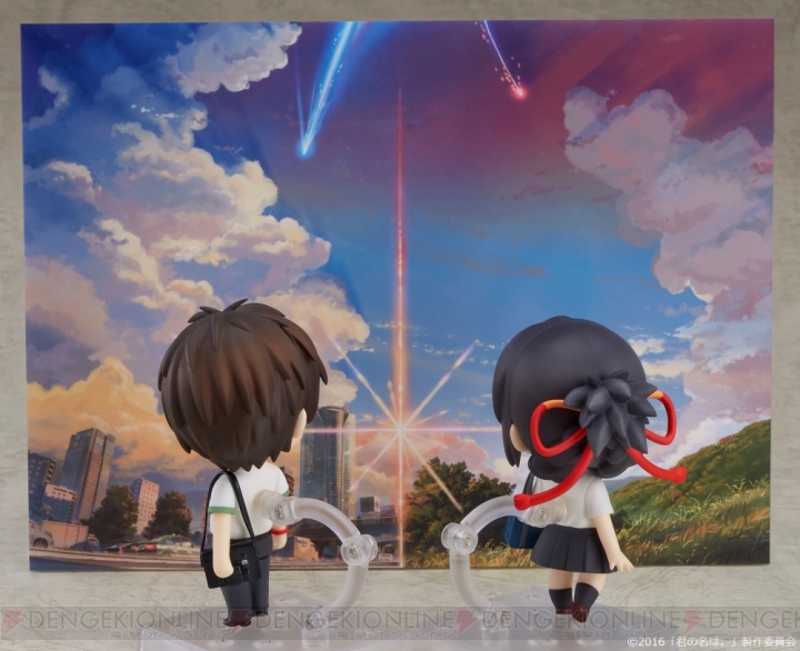 君の名は 宮水三葉と立花瀧のねんどろいどが発売 付属の 落書き顔 で劇中のシーンも再現可能 電撃オンライン