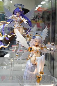 『四女神オンライン』パープルハート＆ブラックハートフィギュアがあみあみ秋葉原ラジオ会館店で展示中！