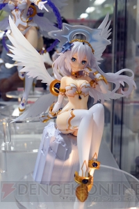 『四女神オンライン』パープルハート＆ブラックハートフィギュアがあみあみ秋葉原ラジオ会館店で展示中！