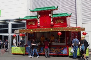 ゲームズコム会場のフードメニューレポート。電撃取材陣の食事メニューもゆるっと紹介