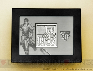 『真・三國無双』のロゴが重厚感のあるダイキャストで立体化。11月13日まで予約受付が実施中