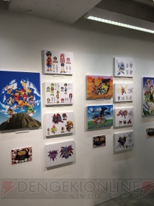 “デジモンストーリー展”が11月21日まで開催中。メインビジュアルやゲームドット絵、設定画などを展示