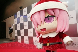 “FGO 秋葉原祭り 2017”ではクリスマス衣装のぐだ子たちが登壇。『FGO アーケード』の展示も