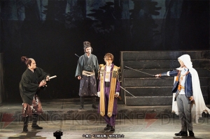舞台『刀剣乱舞』ジョ伝 三つら星刀語り公演写真到着。異変の巻き起こる小田原の地に九振りの刀が立つ