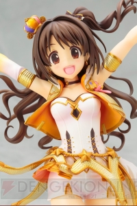 『アイマス シンデレラガールズ』パーティタイム・ゴールド衣装を着た島村卯月が立体化