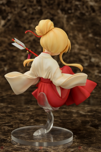 きんモザ』巫女装束に身を包んだ九条カレンのフィギュアが登場。ふわりと舞うような造形が魅力的 - 電撃オンライン