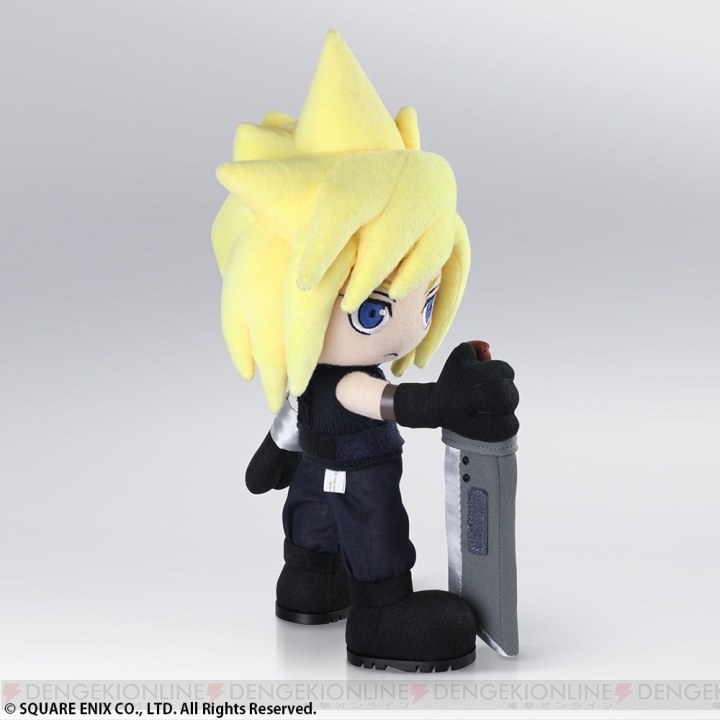 『FFVII』クラウドが可動ぬいぐるみ“アクションドール”で登場。バスターソードは着脱可能