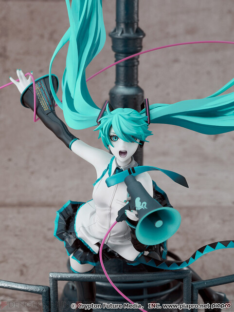 海外販売× 初音ミク 恋は戦争ver. (1/8スケール PVC製塗装済み完成品