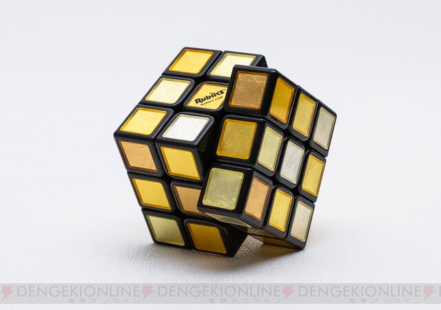 全面“金”のルービックキューブが発売決定。飾れて遊べる、30万円の立体