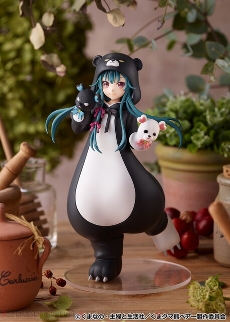 くまクマ熊ベアー』ユナがフィギュア化！ 両手の手袋もばっちり装備