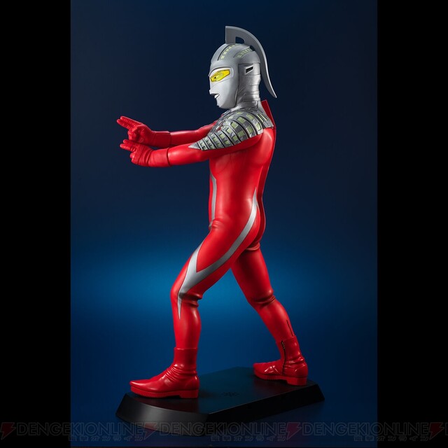 光る！ 鳴る！ ウルトラセブン（初期1号スーツ）が40cm・3万円オーバー