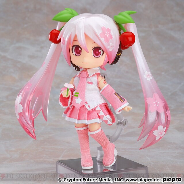 桜ミクがねんどろいどどーるに！ 洋服セットとともに予約開始 - 電撃