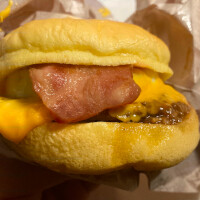 『月見バーガー』