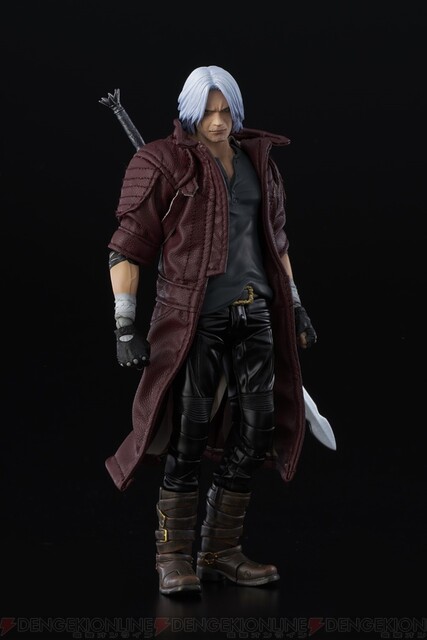 DMC5』ダンテのアクションフィギュアがスタイリッシュ。布製のコートの