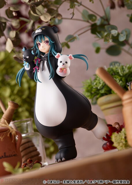 くまクマ熊ベアー』ユナがフィギュア化！ 両手の手袋もばっちり装備