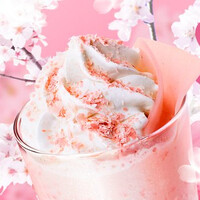 スタバ_さくらストロベリー